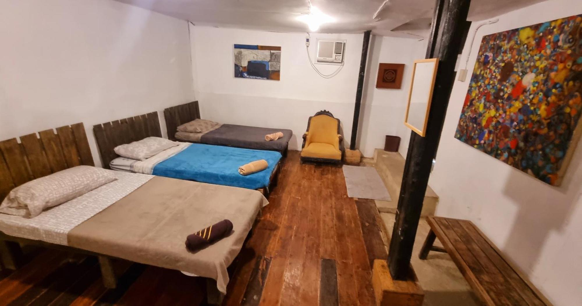 Marius B&B & Hostel Silang Luaran gambar