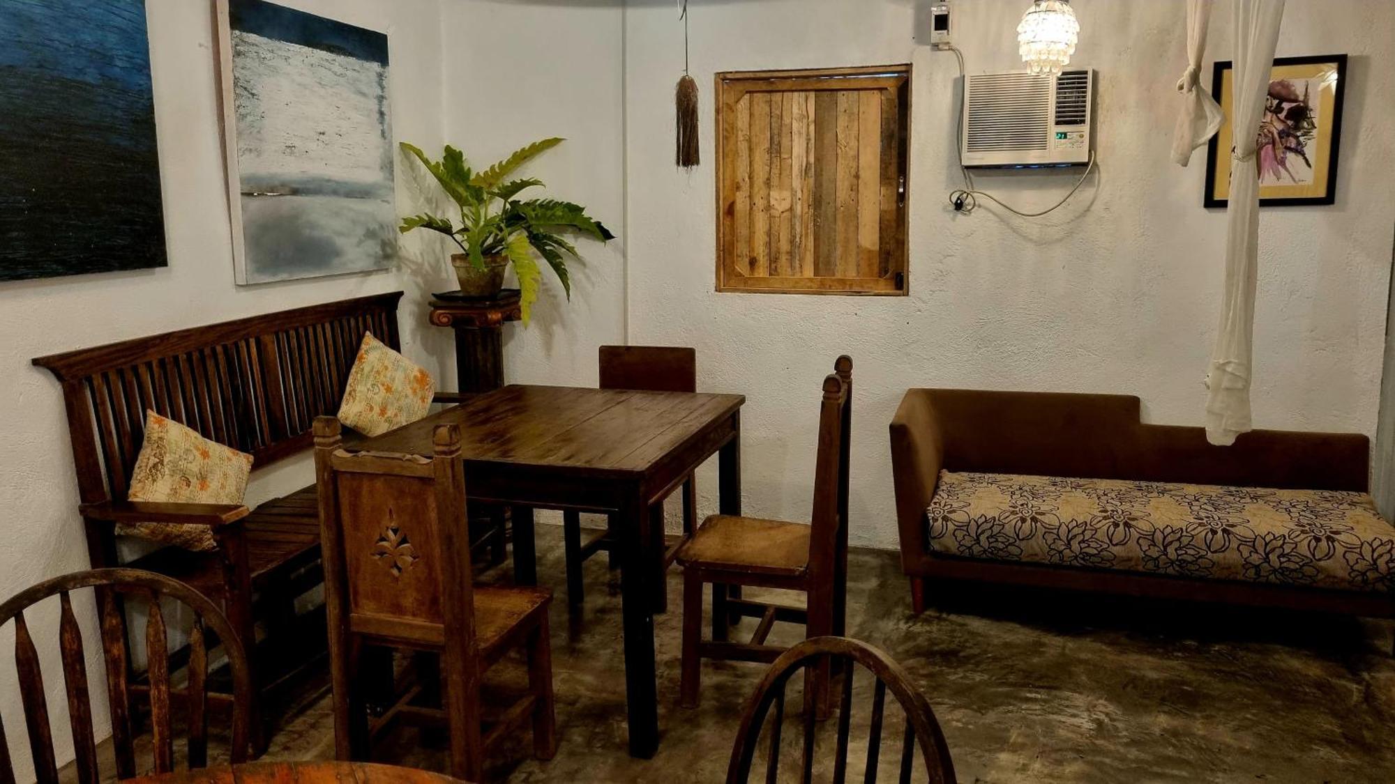 Marius B&B & Hostel Silang Luaran gambar
