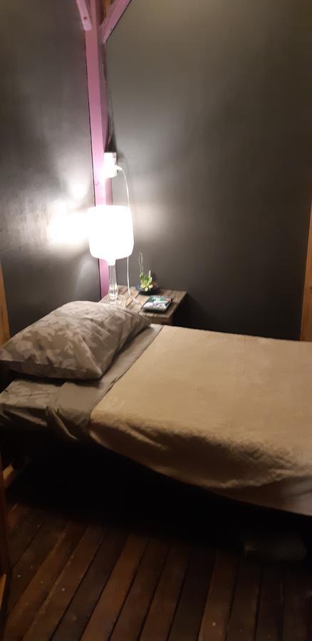 Marius B&B & Hostel Silang Luaran gambar