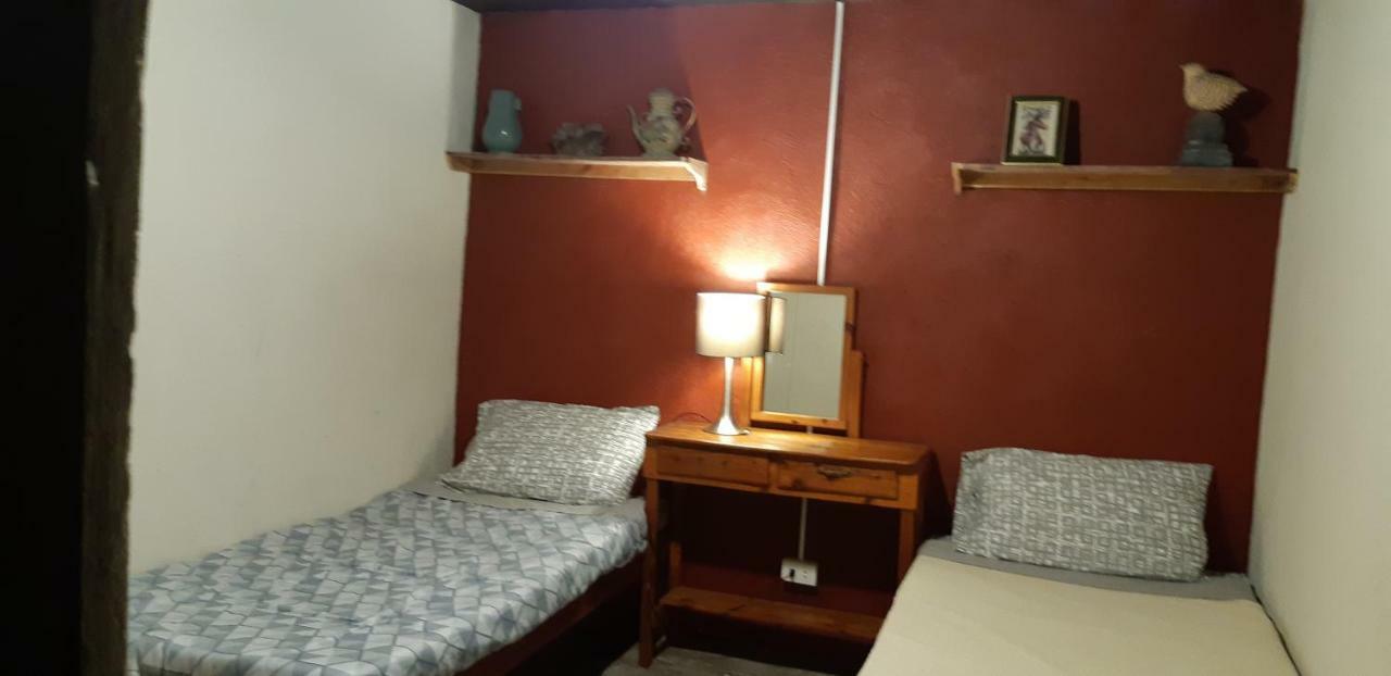 Marius B&B & Hostel Silang Luaran gambar