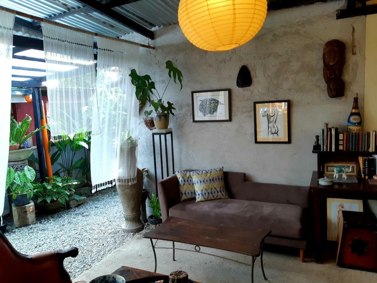 Marius B&B & Hostel Silang Luaran gambar